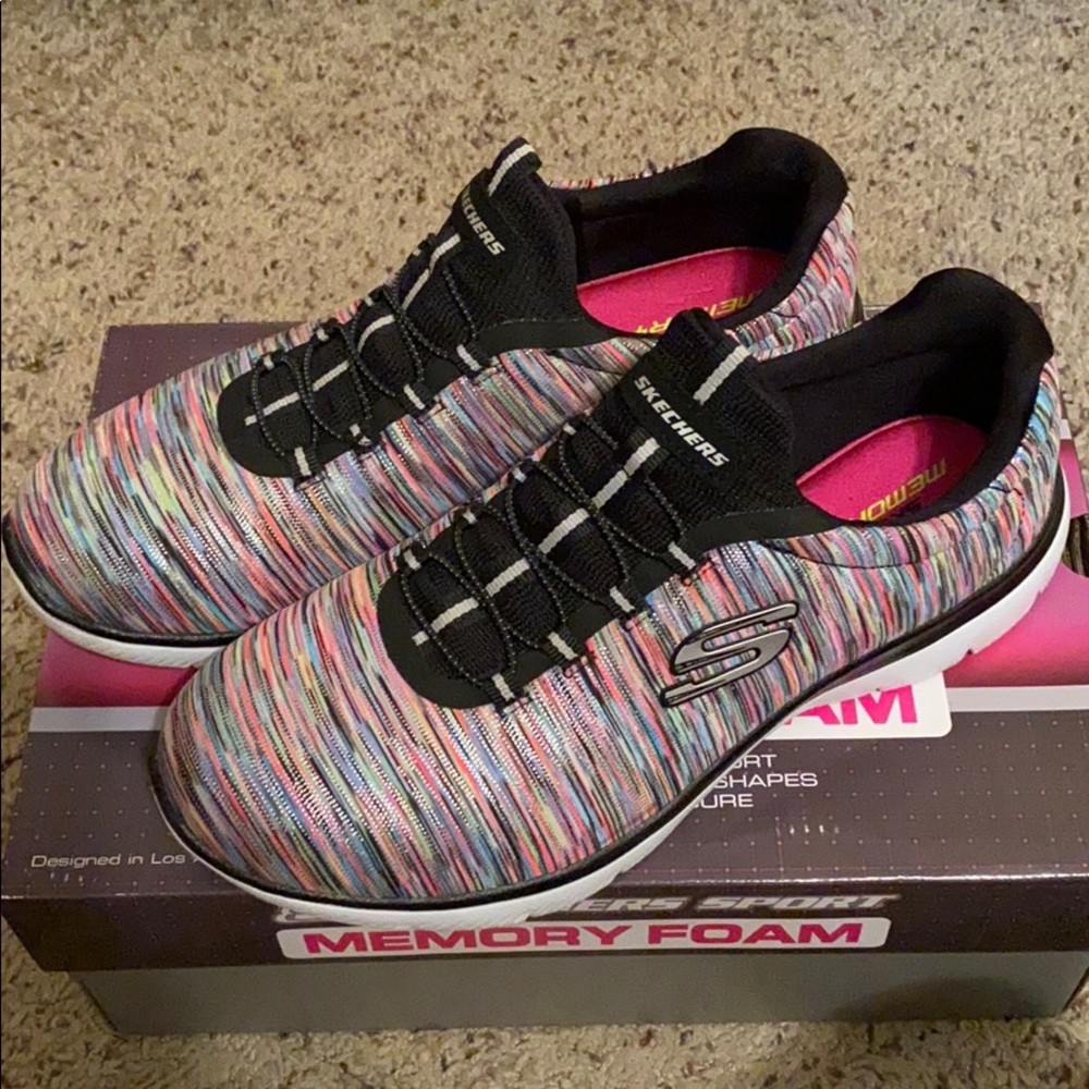 Women Skechers Sneaker Size 9